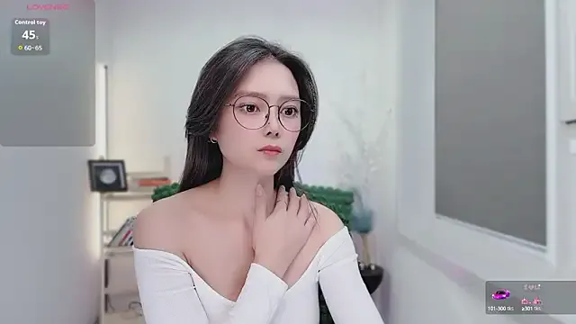 Nonchan_ – webcam model profile photo Image 16