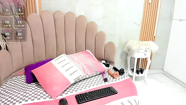 NANA_7 – webcam model profile photo Image 11