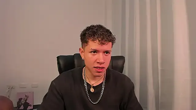 dalichuru – webcam model profile photo Image 13