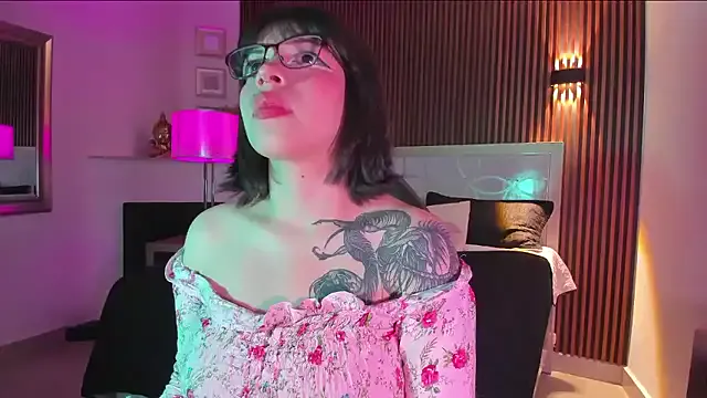 RaylinJoy – webcam model profile photo Image 15