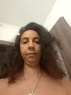 Yui-Ch – webcam model profile photo Image 12