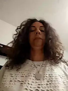 Yui-Ch – webcam model profile photo Image 17