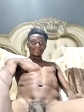 roouse – webcam model profile photo Image 12