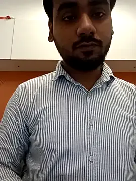 Mia--meow – webcam model profile photo Image 2