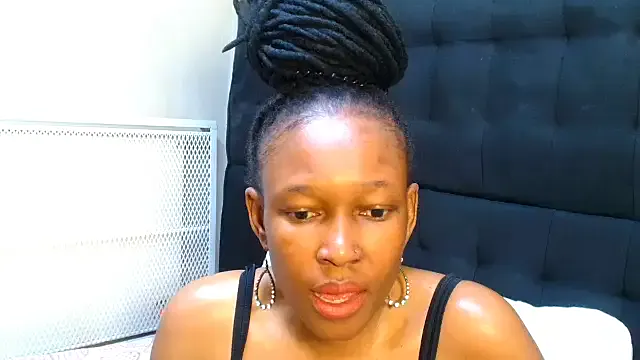 KhloeClark – webcam model profile photo Image 6