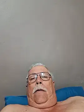 roouse – webcam model profile photo Image 13