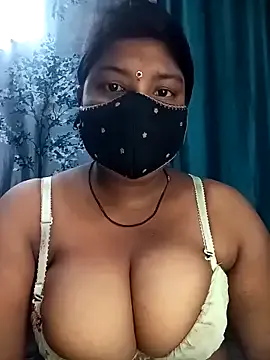 _Alice_1 – webcam model profile photo Image 17