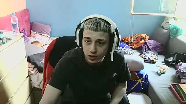 Mia--meow – webcam model profile photo Image 2