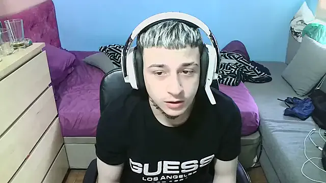 Mia--meow – webcam model profile photo Image 3