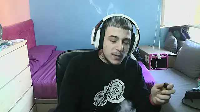 Mia--meow – webcam model profile photo Image 5