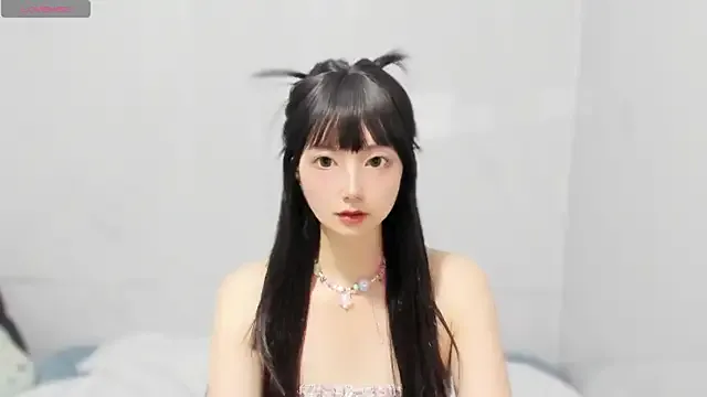 NANA_7 – webcam model profile photo Image 3