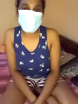 roouse – webcam model profile photo Image 2