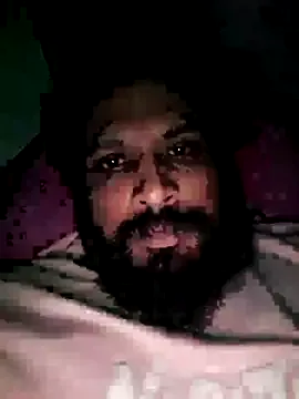 roouse – webcam model profile photo Image 17