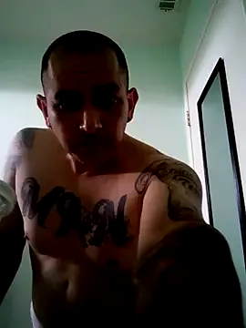  – webcam model profile photo Image 4