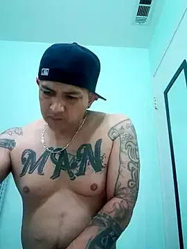  – webcam model profile photo Image 5