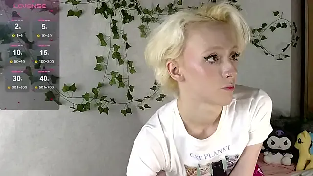 hina_porn – webcam model profile photo Image 14