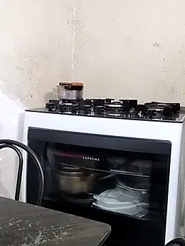 ClaireBree – webcam model profile photo Image 2