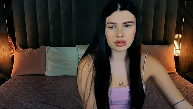 HannaMaison – webcam model profile photo Image 10