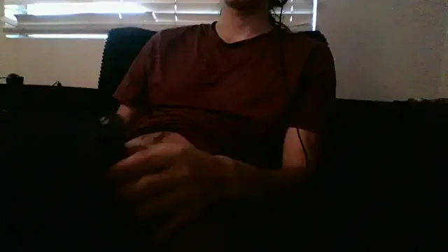 roouse – webcam model profile photo Image 3