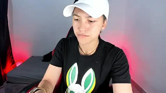 fit_vic – webcam model profile photo Image 2