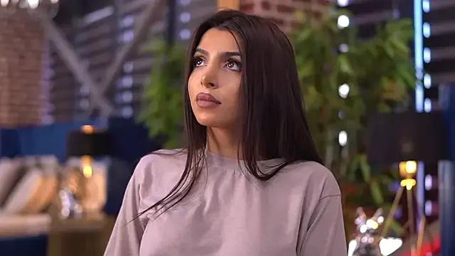 Yui-Ch – webcam model profile photo Image 3