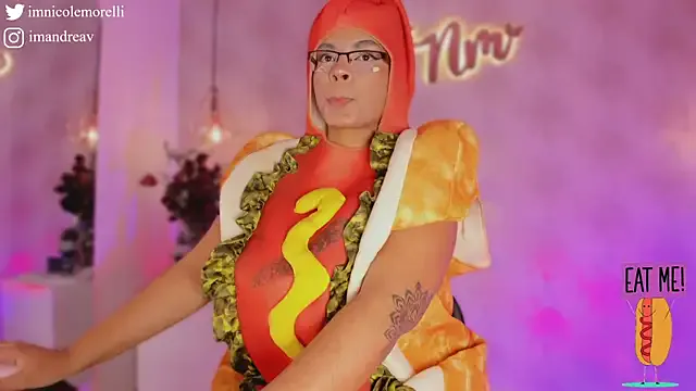 oypo – webcam model profile photo Image 12