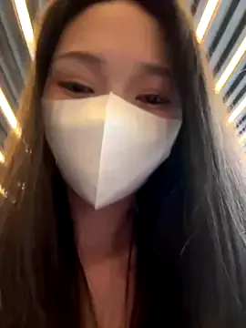 maataaan – webcam model profile photo Image 4