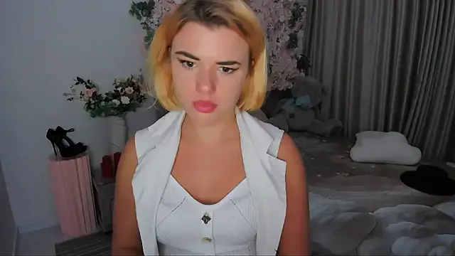 Humsafar-HDX-13 – webcam model profile photo Image 16