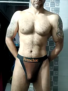  – webcam model profile photo Image 6