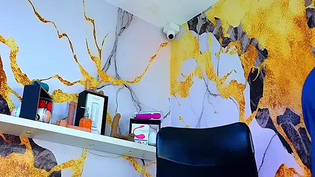 fit_vic – webcam model profile photo Image 19