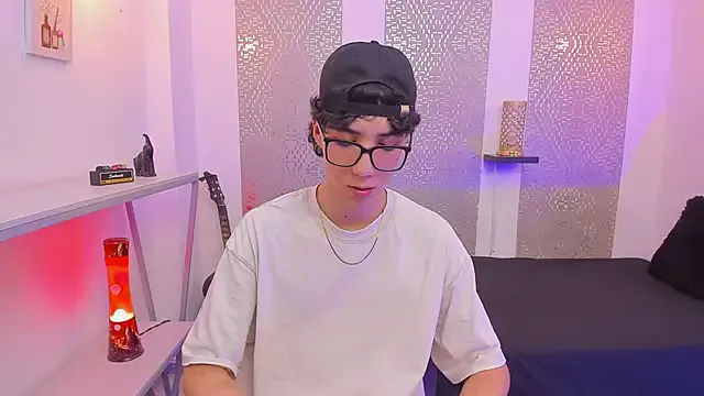 donchico0 – webcam model profile photo Image 12