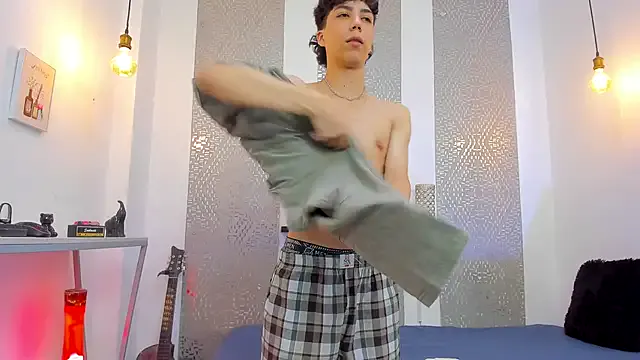 donchico0 – webcam model profile photo Image 2