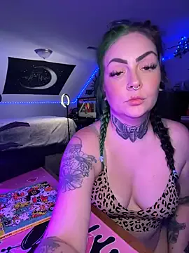 _Alice_1 – webcam model profile photo Image 8