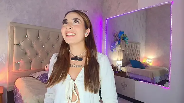 Yui-Ch – webcam model profile photo Image 19