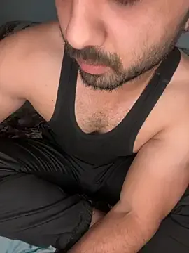 roouse – webcam model profile photo Image 8