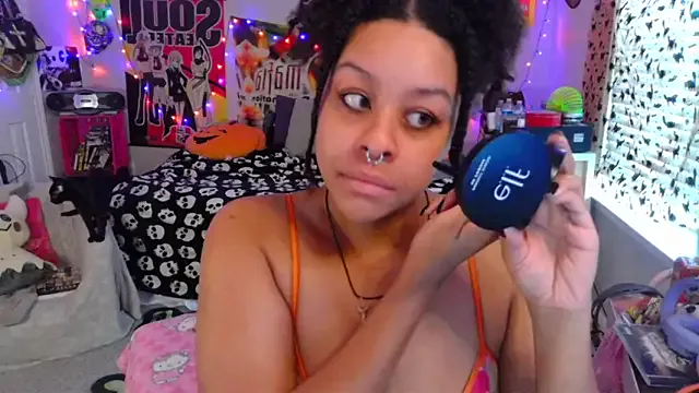 oxo_yuna_oxo – webcam model profile photo Image 18