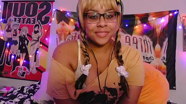 oxo_yuna_oxo – webcam model profile photo Image 8