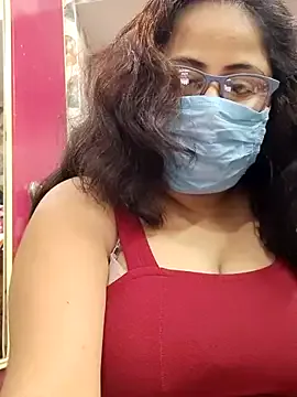 maataaan – webcam model profile photo Image 6