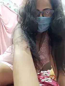 maataaan – webcam model profile photo Image 8