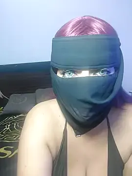 seraphine23 – webcam model profile photo Image 19