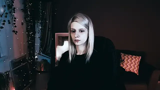 Mia--meow – webcam model profile photo Image 18