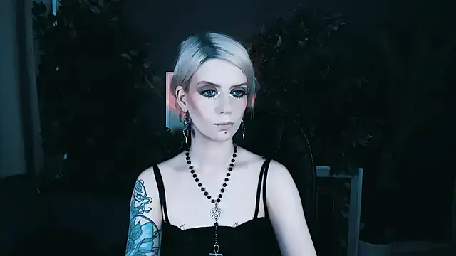 Mia--meow – webcam model profile photo Image 5