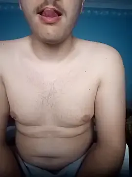 roouse – webcam model profile photo Image 6