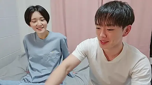 Mia--meow – webcam model profile photo Image 11