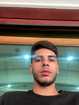 Zeefy – webcam model profile photo Image 2