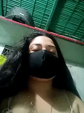 HellenSuric – webcam model profile photo Image 7