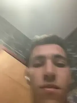 GouGou-111 – webcam model profile photo Image 8