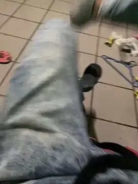 roouse – webcam model profile photo Image 4