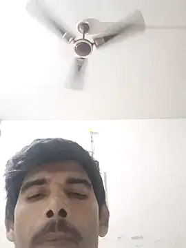 Yui-Ch – webcam model profile photo Image 12