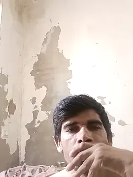 Yui-Ch – webcam model profile photo Image 13